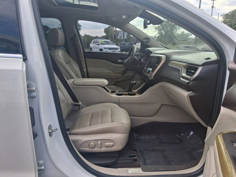 2017 GMC Acadia Denali