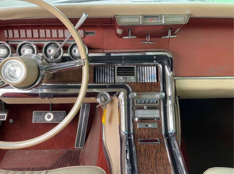 1965 Ford Thunderbird