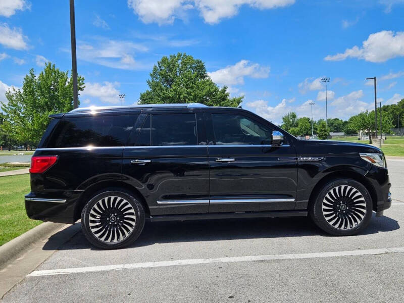 2018 Lincoln Navigator Black Label