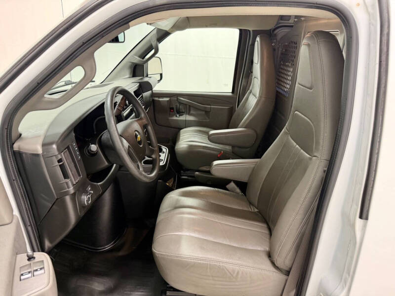 2021 Chevrolet Express 2500