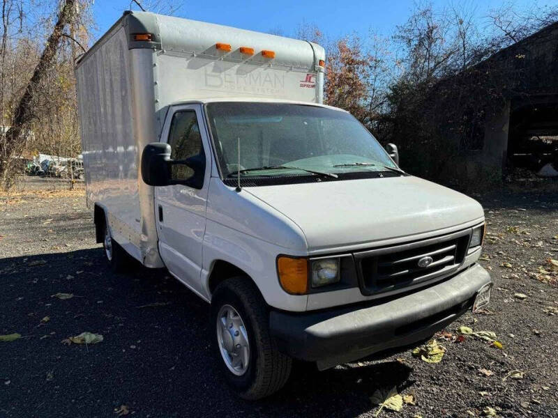 2003 Ford E-Series for sale at Vans & Trucks in West Milford NJ