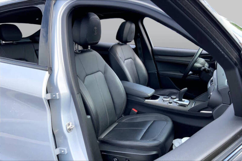 2023 Alfa Romeo Stelvio Ti