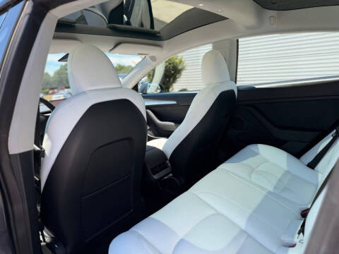 2023 Tesla Model 3 Performance