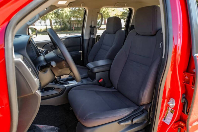 2022 Nissan Frontier S