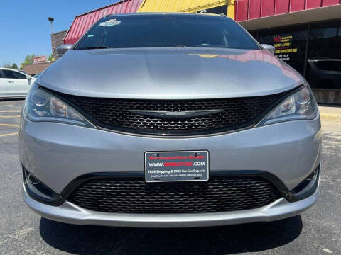 2018 Chrysler Pacifica Touring Plus