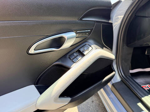 2024 Porsche 718 Cayman