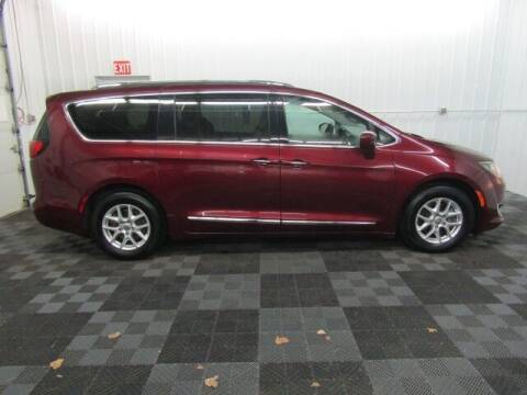 2020 Chrysler Pacifica for sale at Michigan Credit Kings in South Haven MI