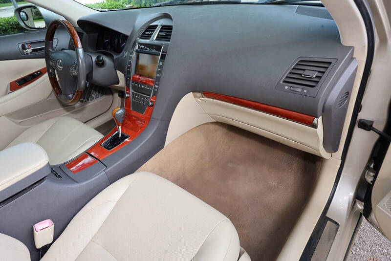 2011 Lexus ES 350