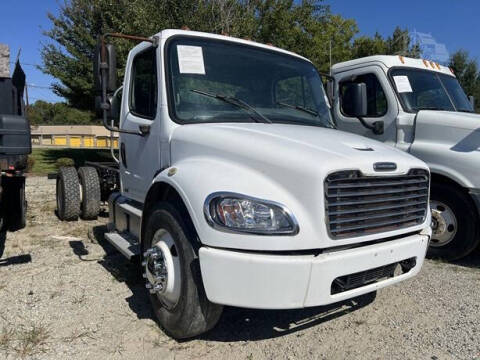 2010 Freightliner Business class M2