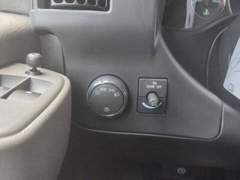 2025 Chevrolet Express 2500