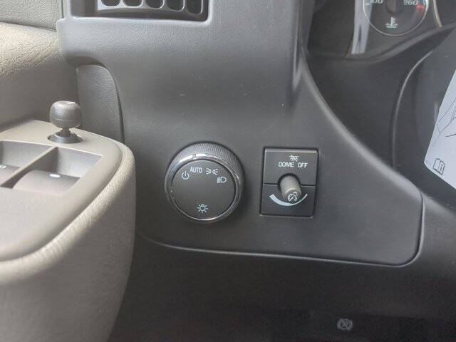 2025 Chevrolet Express 2500