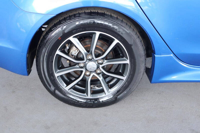 2017 Mitsubishi Lancer