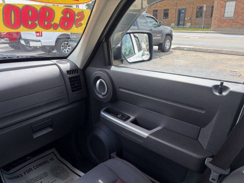 2011 Dodge Nitro Detonator