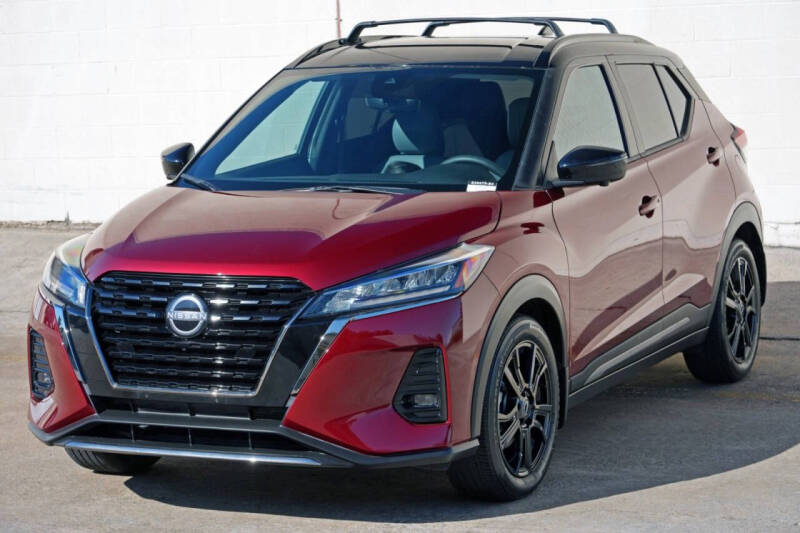 2023 Nissan Kicks SR