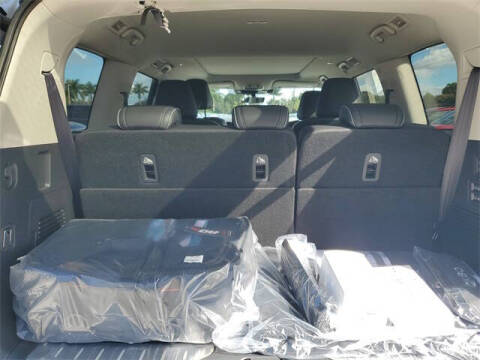 2026 Infiniti QX80 Luxe