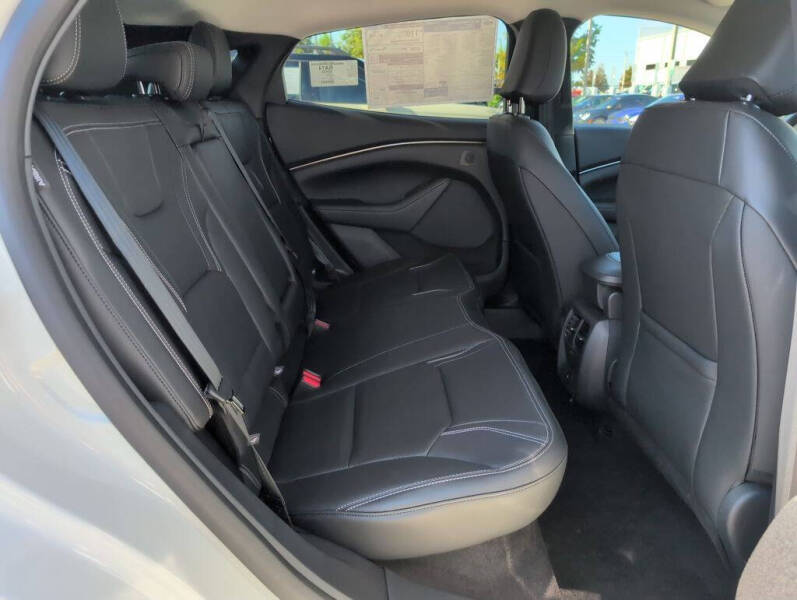 2025 Ford Mustang Mach-E Premium