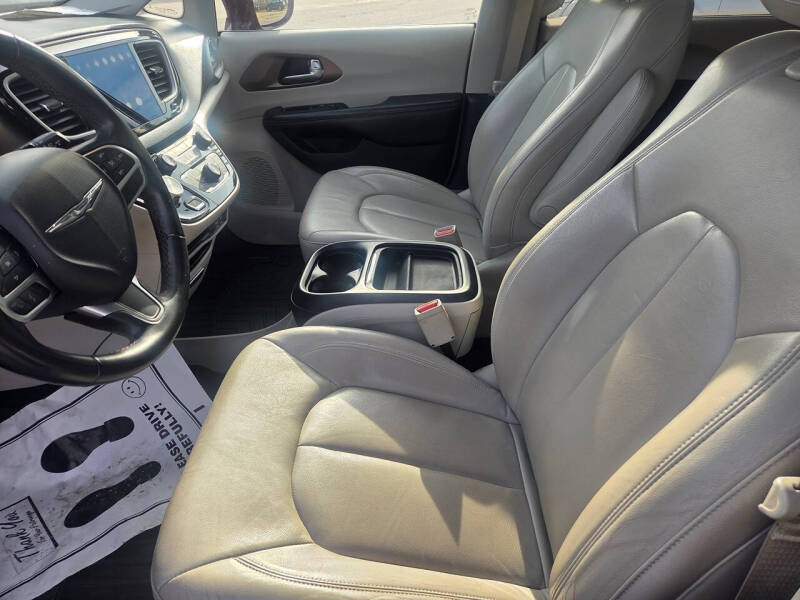 2017 Chrysler Pacifica Touring Plus