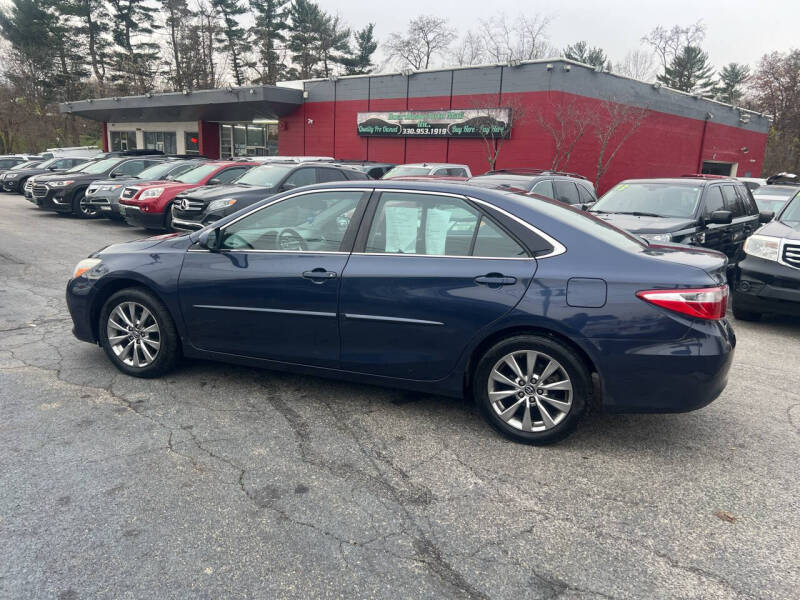 2016 Toyota Camry XLE photo 8