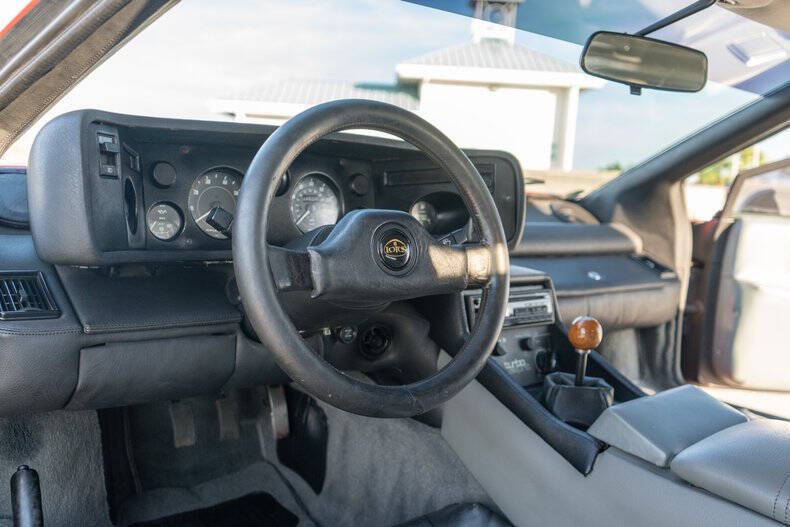 1983 Lotus Esprit
