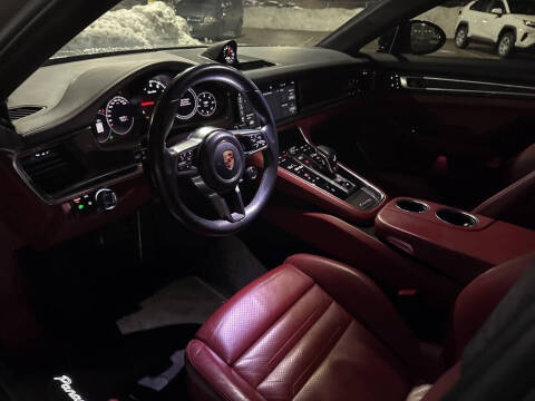 2017 Porsche Panamera Turbo