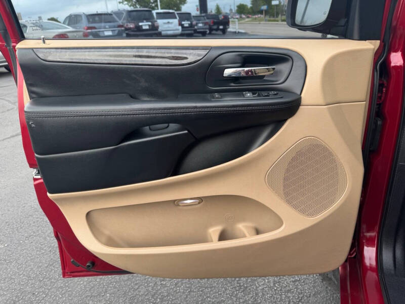 2016 Dodge Grand Caravan American Value Package