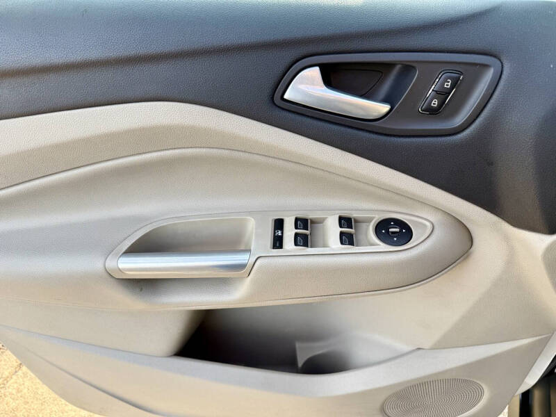 2013 Ford C-MAX Hybrid SE