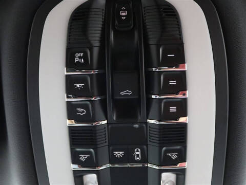 2020 Porsche Macan S