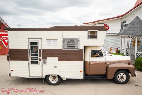 1951 International L-130