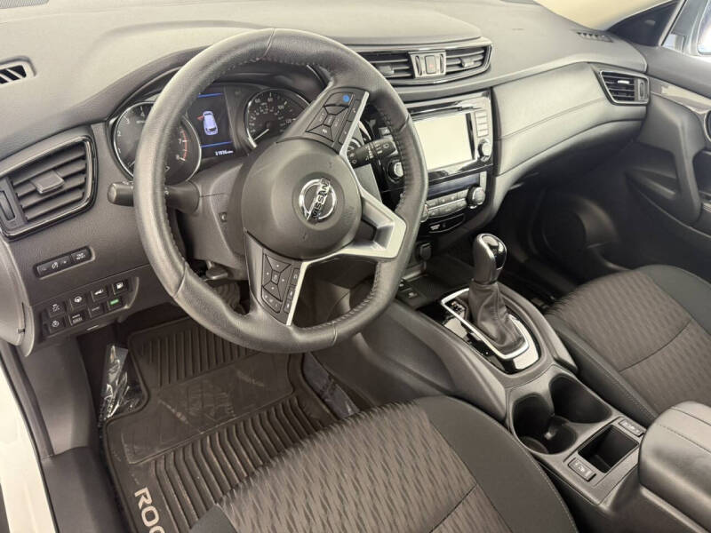 2020 Nissan Rogue