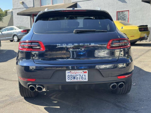 2018 Porsche Macan S