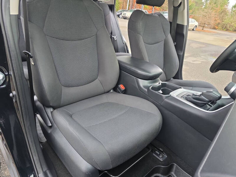 2020 Toyota RAV4 Hybrid LE