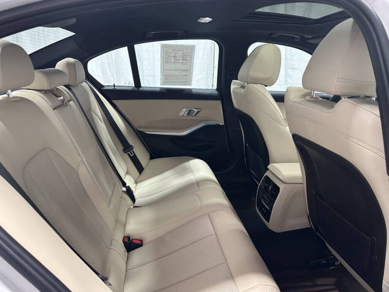 2023 BMW 3 Series 330i xDrive