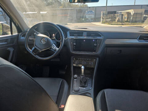 2018 Volkswagen Tiguan 2.0T SEL 4Motion