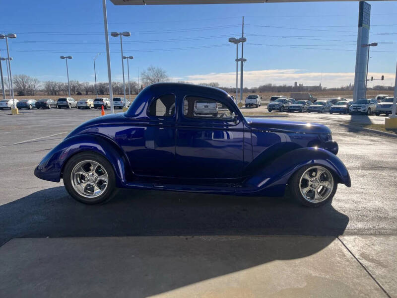 1936 Ford 5 Window Coupe