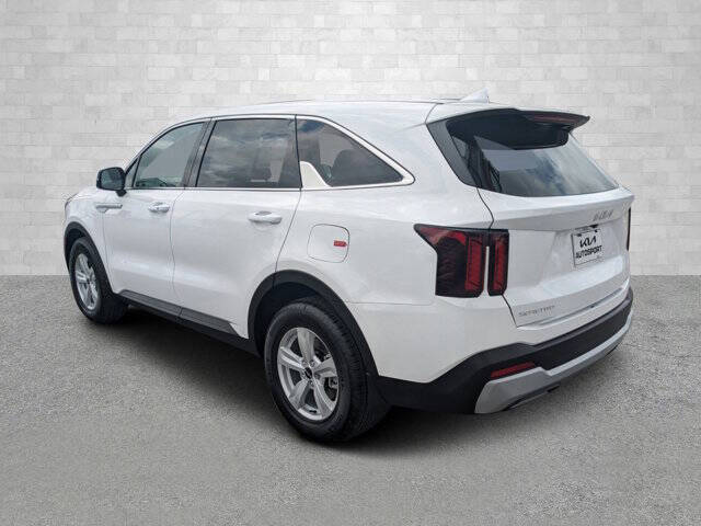 2025 Kia Sorento LX