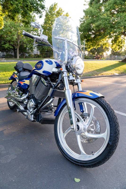 2004 Victory Vegas