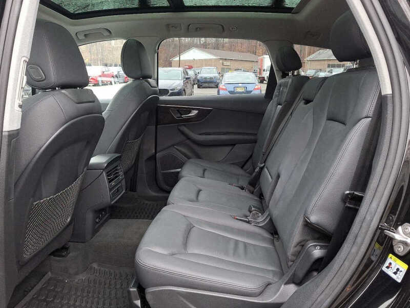 2023 Audi Q7 quattro Premium Plus 55 TFSI