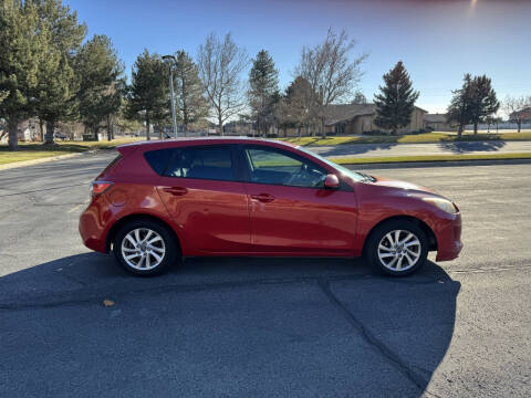 2013 Mazda MAZDA3 i Grand Touring