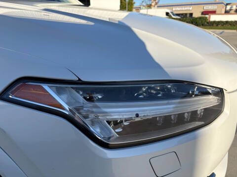 2016 Volvo XC90 T8 eAWD Inscription