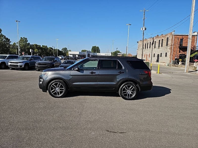 2016 Ford Explorer Sport