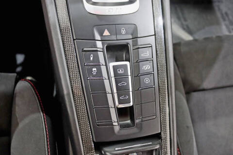 2018 Porsche 911 Carrera GTS