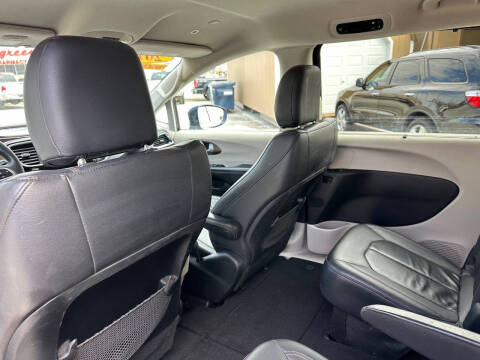 2018 Chrysler Pacifica Touring L