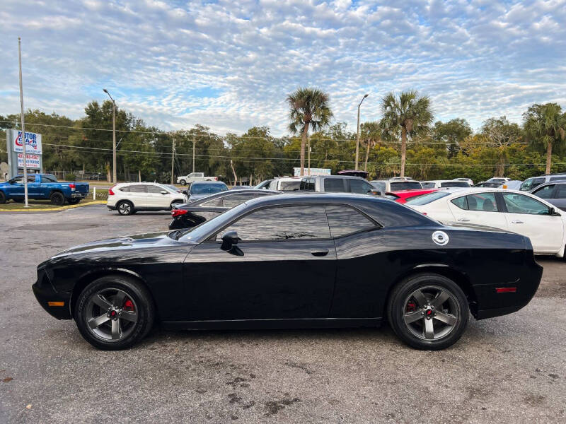 2011 Dodge Challenger SE