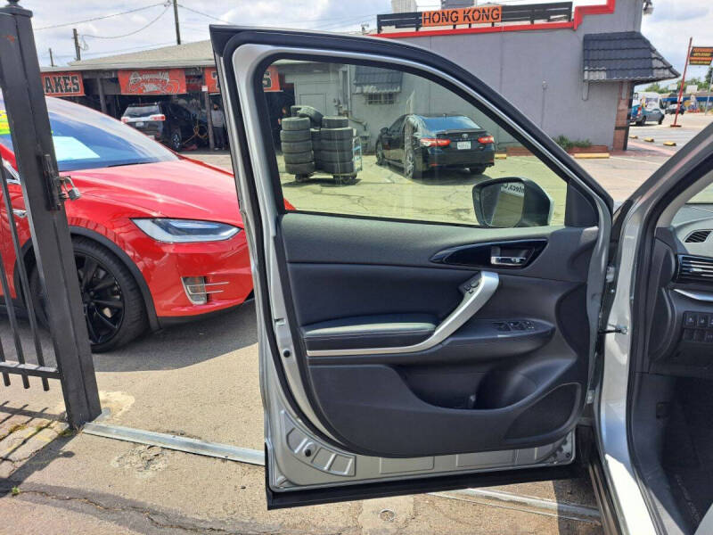 2025 Mitsubishi Eclipse Cross SE