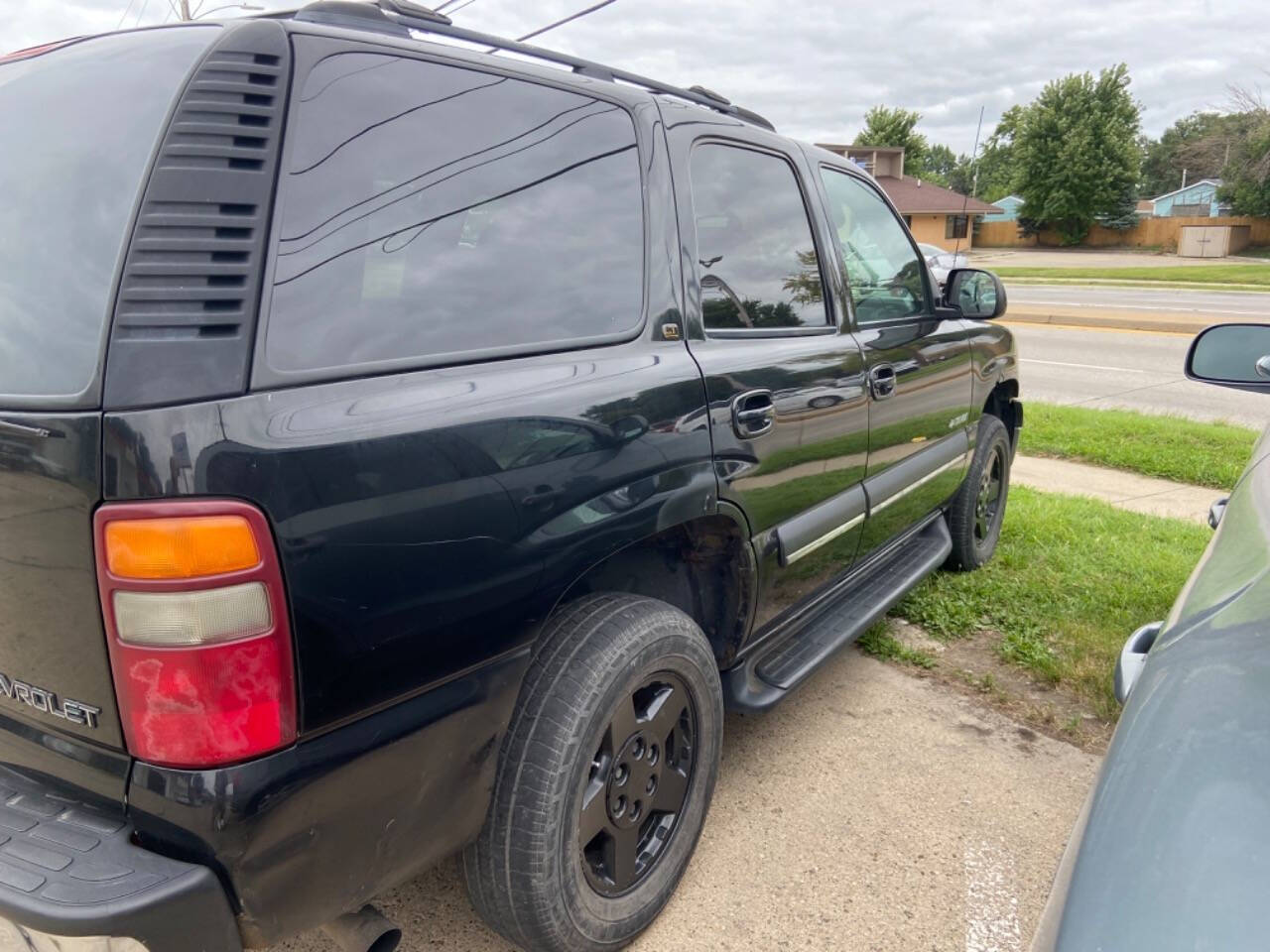 2002 Chevrolet Tahoe for sale at M & M Motors in Des Moines, IA