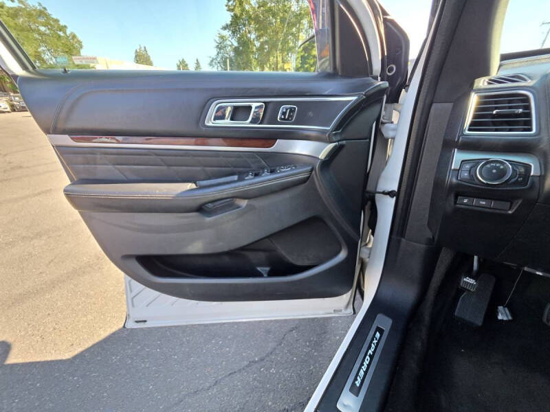 2016 Ford Explorer Platinum