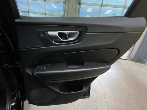 2023 Volvo XC60 B5 Core