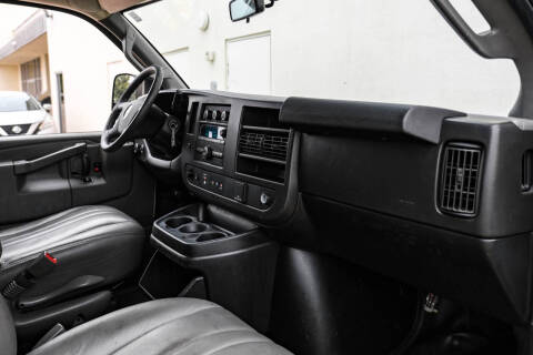 2021 Chevrolet Express 2500