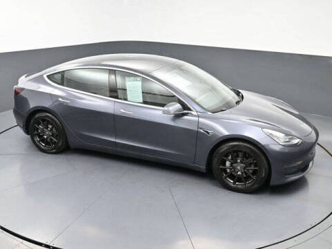 2020 Tesla Model 3 Standard Range Plus