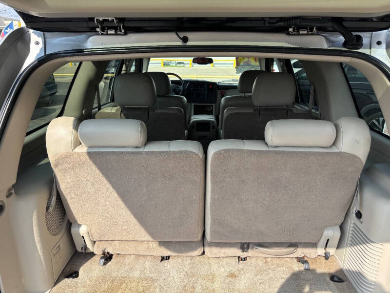 2004 Cadillac Escalade